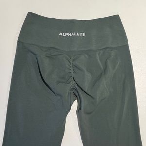 Alphalete amplify leggings in charcoal